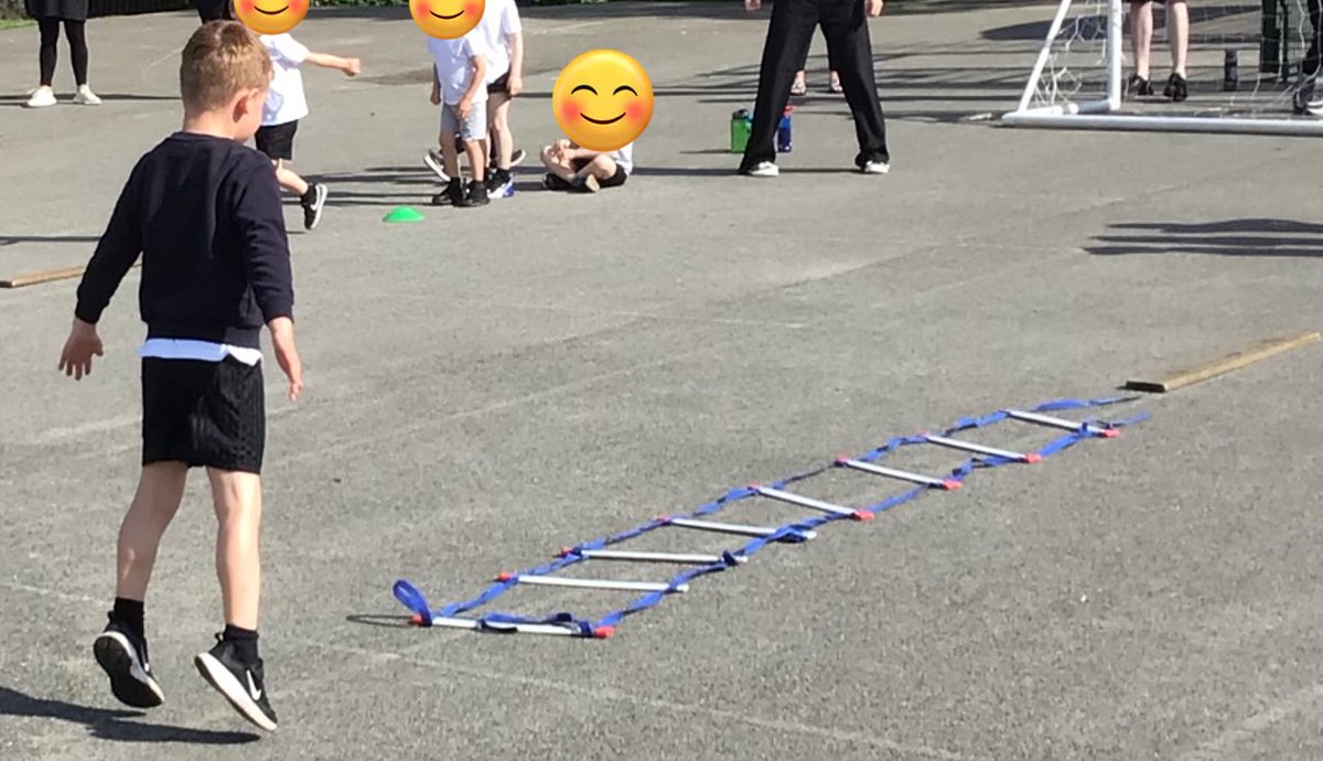 We have had a brilliant day taking part in Sports Hour! We enjoyed doing all of the activities and showing our grown ups the skills we have been learning so far this year. 

ASK ME which activity was my favourite.