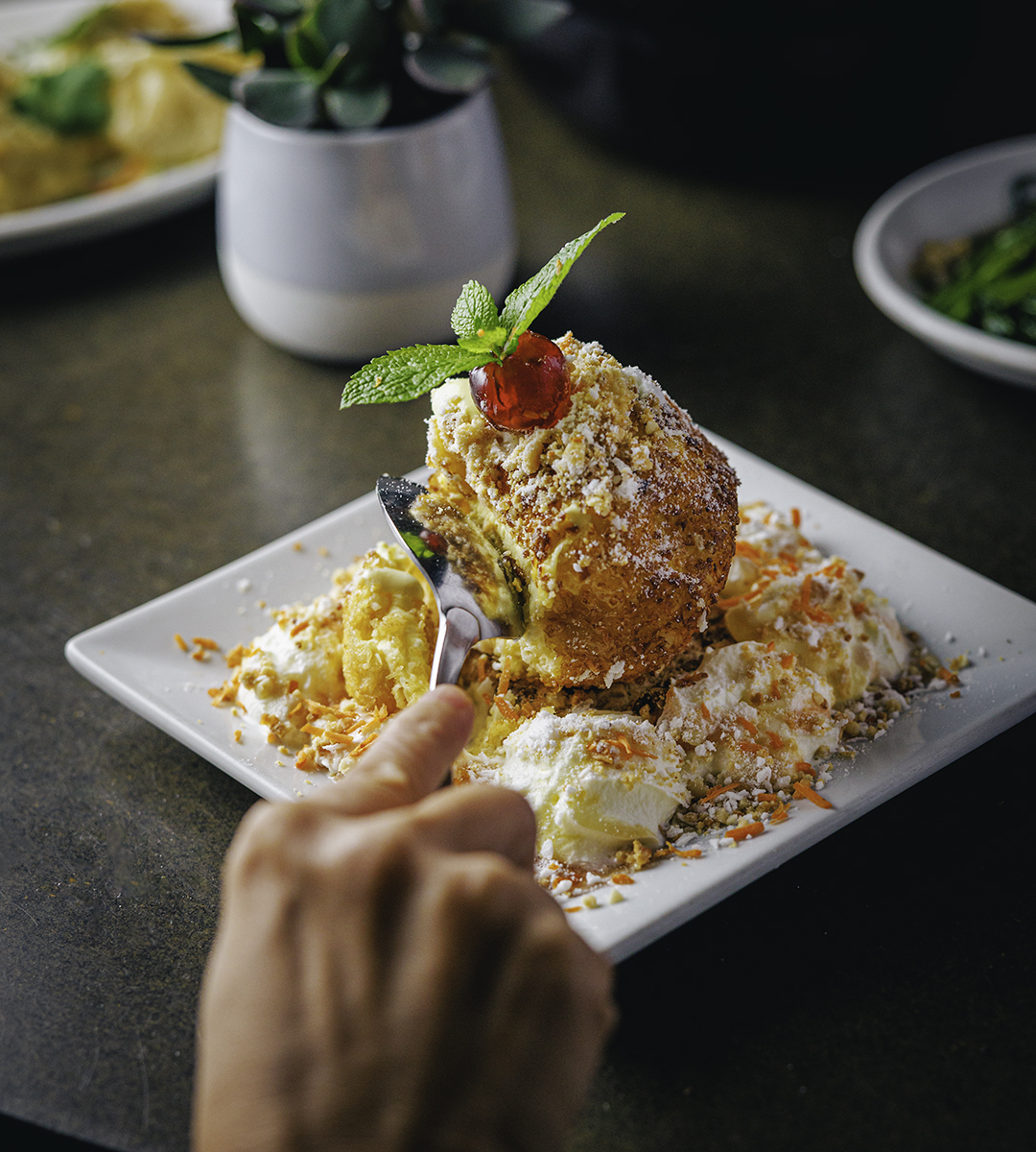 Fried Ice Cream in a long weekend full of sunshine and warmth… Just makes sense, doesn’t it? ☀️🍨 #FriedIceCream #Shoreditch