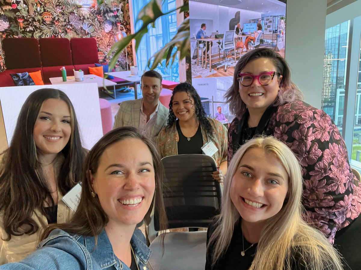 RedThreadSpaces's tweet photo. 🎉 What an incredible evening at the recent ASID event in our #BostonWorkLife! 🌟⁣
⁣
We had the pleasure of welcoming newcomers into the design profession and sharing our insights alongside some truly awesome industry experts 👏 ⁣
⁣
#ASIDEvent #Design #InspiringTheFuture https://t.co/PLBPpqm29z
