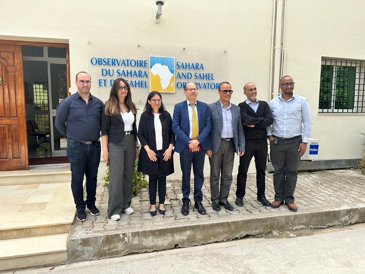 ndcpartnership's tweet photo. The NDC Partnership is in #Tunisia and discussed engagement with @UNDP @OSS_Comms, @KfW_FZ, @EBRD emphasizing the importance of #ClimateAction and enhanced national NDC coordination mechanisms. https://t.co/DsnwhHcZwd