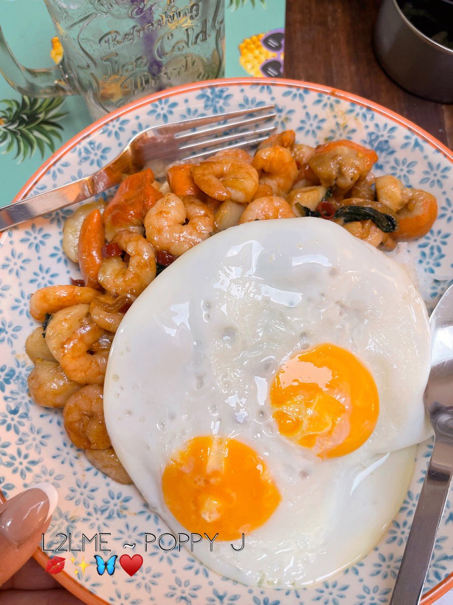 My day, my #seafood Pad Kra Pow with #jasminerice and #friedeggs 😋✨ #homecooking #homecooked #homecookedmeal #admiremevip #fansly #fansmine #linktreeinbio