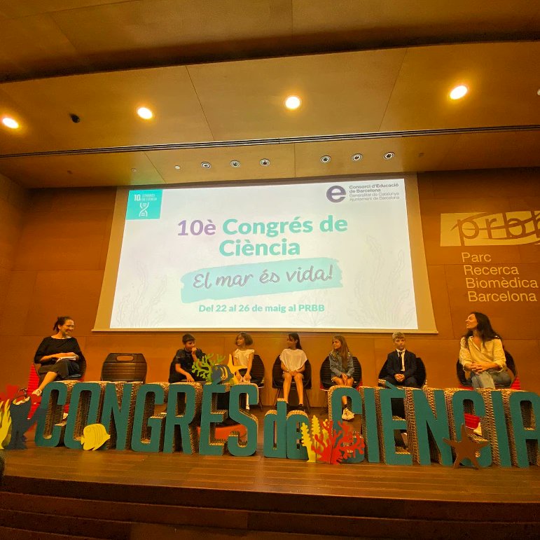 escolataborbcn's tweet photo. EL MAR ÉS VIDA lema del 10è congrés de ciència. Hem presentat el nostre projecte en el PRBB davant d’altres escoles participants i de científiques de renom. Així doncs, Barcelona quedarà sota el nivell del mar? #SomTabor14 @CrpEixample @congresCiencia @the_prbb https://t.co/kfwI6vYIgg