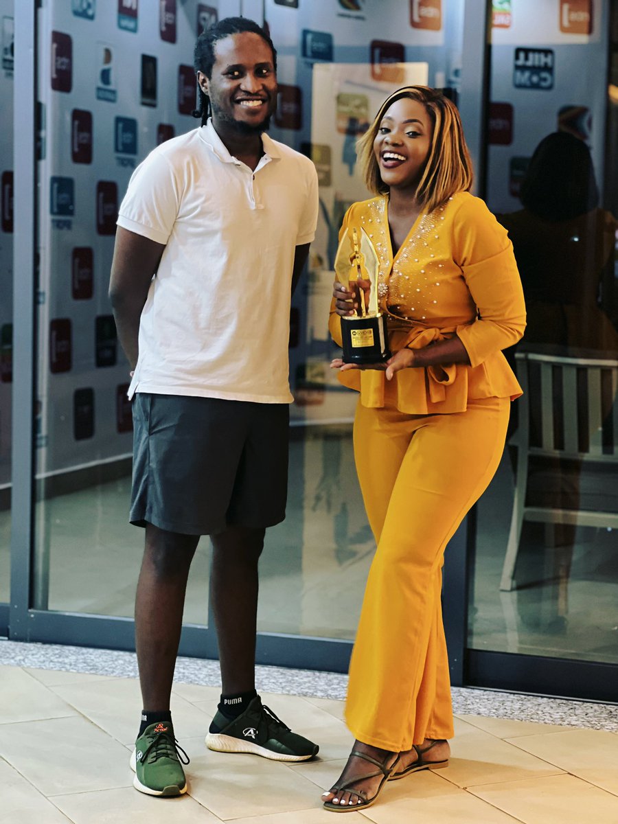 precious_remmie's tweet photo. It was a pleasure hosting this talented/celebrated film director @LoukmanAli keep making us proud🤛🏾👏🏽The way I was happy to see him u might think I had met a ...........😆😆😆kati kamunvume amaalo but its ok am used 😆 https://t.co/xE1JJossvg