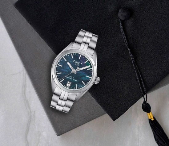 CassioCreations's tweet photo. To the wonderful young man on his Graduation Day, you've achieved so much and should be very proud.
The Sky is the limit!
#cassiocreations
#luxuryinthewoodlands
#thewoodlandsluxury
#hugheslanding
#luxuryliving
#graduating
#graduation
#graduate
#graduationday
#graduates https://t.co/WwE7sWXMGF