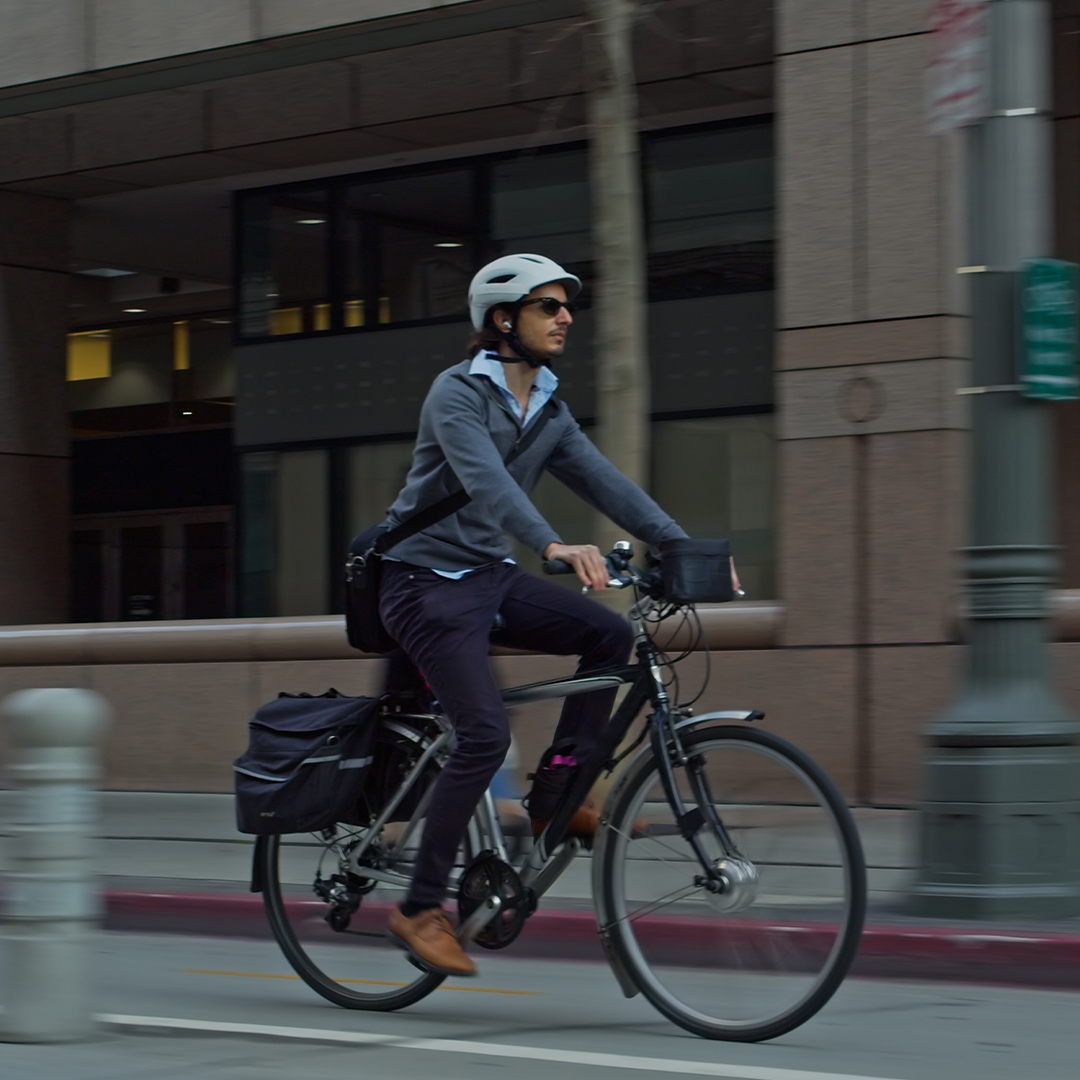 MelissaYTorres's tweet photo. May is National Bike Month. Bicycles are typically covered for theft or liability in a standard home insurance policy, but electric-assist e-bikes are not. An e-bike endorsement or specialty coverage in your policy can help. Let’s check your coverage options. https://t.co/AOGkx5jW11