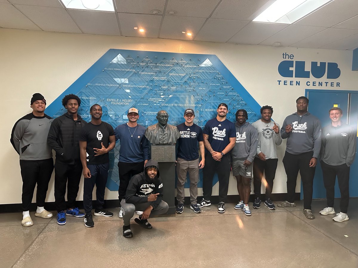 All about giving back! @NevadaFootball players stopped by @PositivePlace for an afternoon of mentorship and community 💙 @btalton111 @SeanDollars @Jackson_laDuke @henry_ikahihifo @brendonlewis123 @BIG_WORLD_58 @matthewkillam33 @WattsDrue #GoPack | #FriendsofthePack #NIL