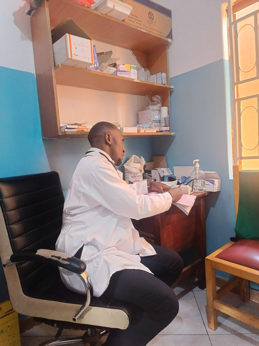 UgandaCosf's tweet image. The major reason why we established our own health Center . Was to provide inclusive comprehensive non-discriminatory health services to all human beings. please support by donating  gofundme.com/f/lgbtq-rights… so that we extend health services to the vulnerable community 
Gracias