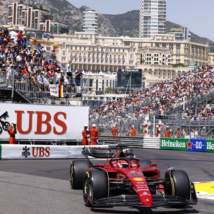 OffTracteur's tweet photo. 🔴 Les commissaires de piste à Monaco ont reçu un renforcement de la langue française pour être prêt à toute éventualité avec Charles Leclerc.

#MonacoGP | #F1 https://t.co/jW0JkJeKfW