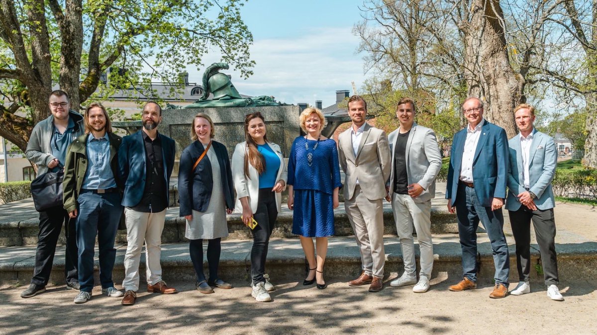 UA_Emb_FI's tweet image. Important information for Ukrainians! The first #AudioGuide in #Ukrainian in #Finland is launched!
Grateful to @museoliitto, #Ehrensvärd Society, #Reveel &amp;amp; @Skr_fi for supporting initiative of @ZelenskaUA &amp;amp; excellent work.

🤖: surl.li/hgtuo
iOS: surl.li/hgtzp