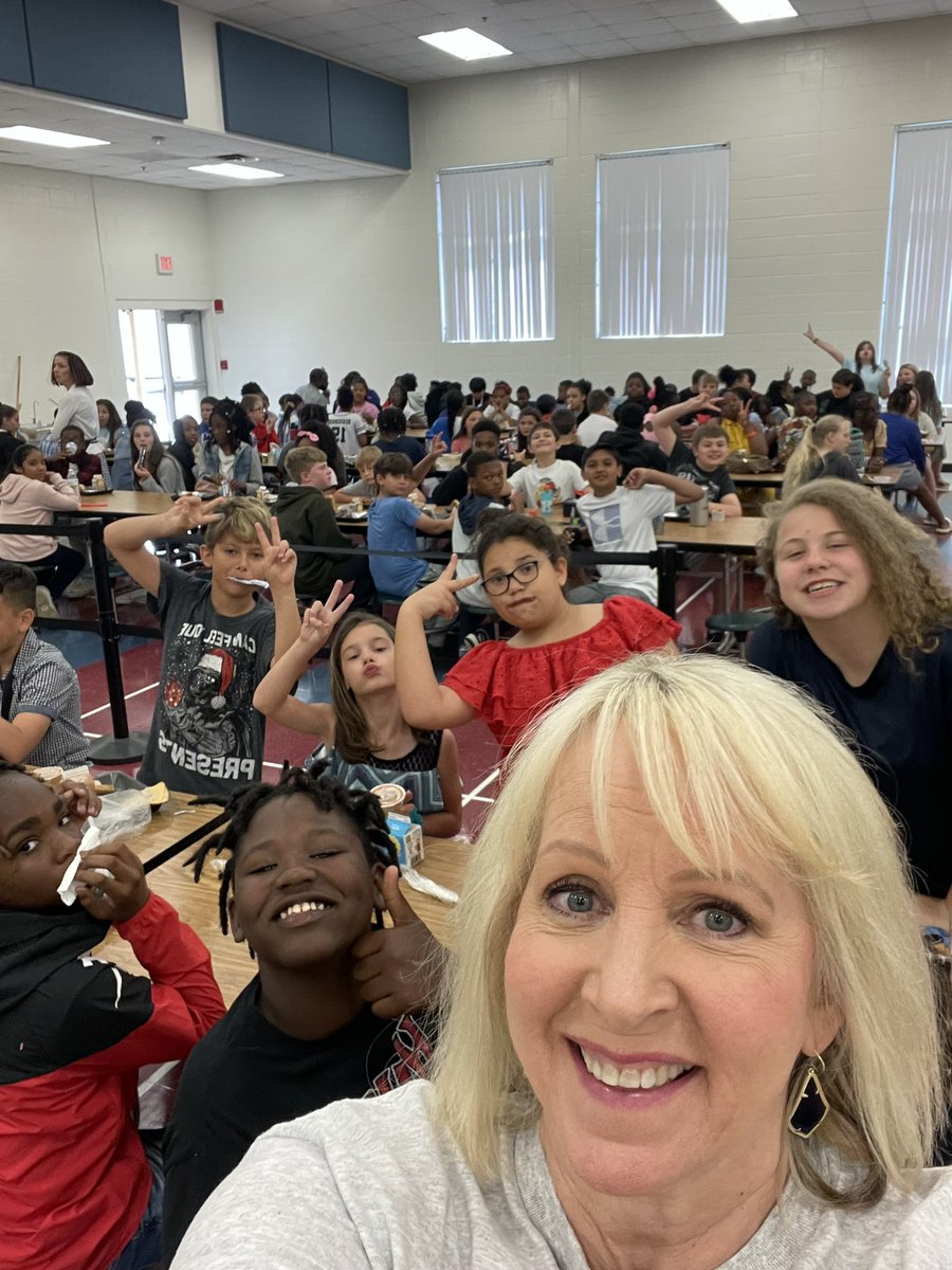 Annewilson02's tweet photo. Here’s one for the books… My last lunch duty was today. I did 27 years of lunch duty. I wonder if I’ll miss it?! @UGE_HCS @HenryCountyBOE https://t.co/2BLpfgFoFZ