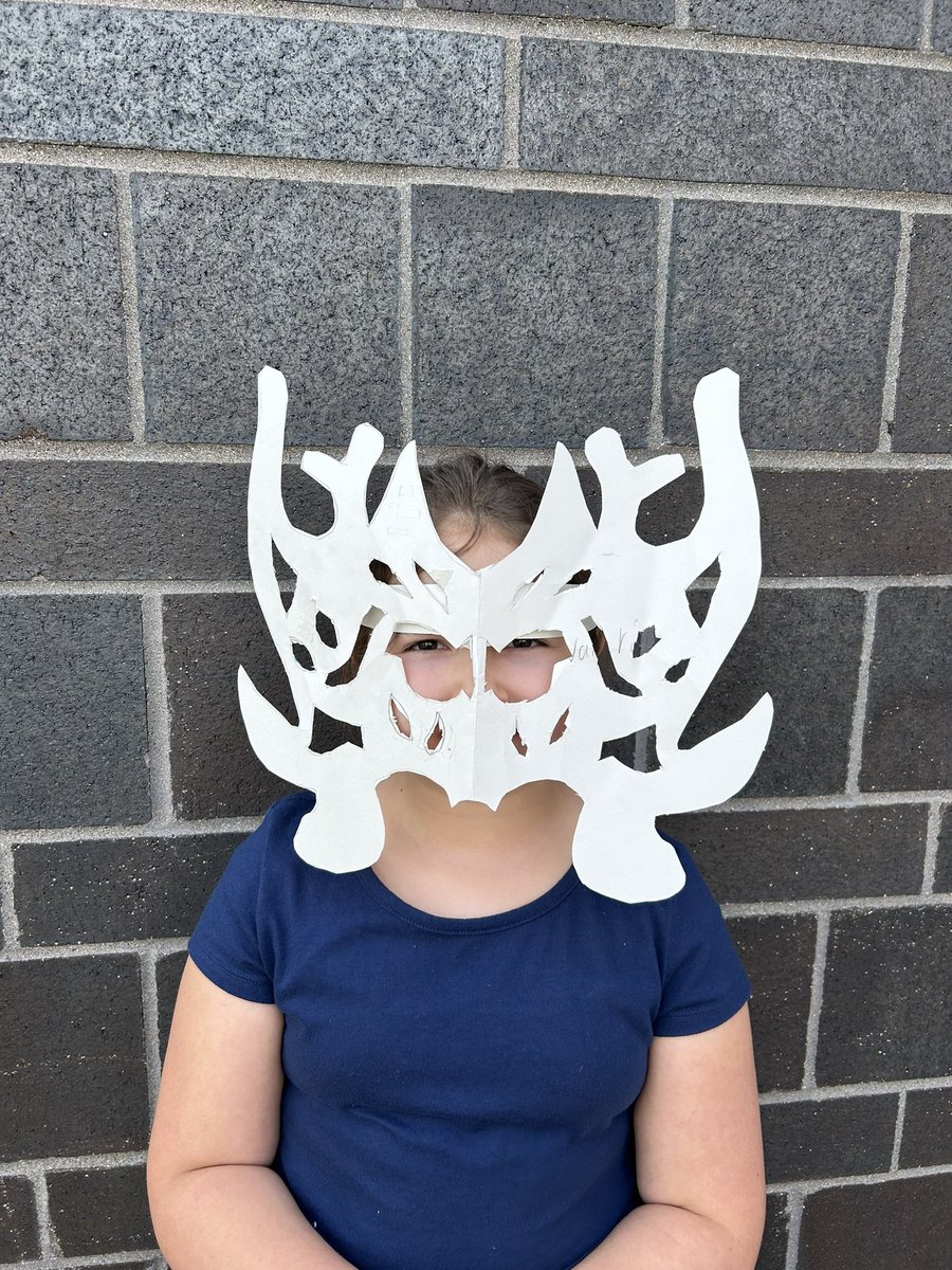 More papercut headdresses inspired by @morstencilart @ISD196Magnets @ISD196schools @GlacierHills #stencil #drawing #arted #multimediaart #contemporaryartists #contemoraryart #multimediaart