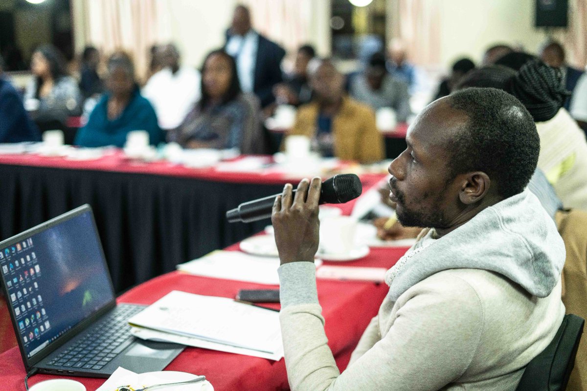 benogeh's tweet photo. I was privilege to make my contribution during a multi stakeholder platform to promote policy discussions on particular themes around ending plastic pollution in 🇰🇪 . This was in line with the ongoing #INC on global #plastictreaty. And our priority was clear; let's 🔚 this. https://t.co/y5rrjPvgL6