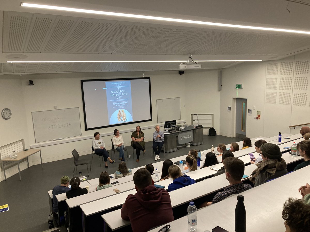 LivUniVetSchool's tweet photo. Great Schwartz Rounds last night - thanks to our facilitators, panellists including @RCVSpresident &amp; students for attending. So important to discuss emotions and human connections in our role as veterinary professionals ❤️ https://t.co/7YCDLgAMRS