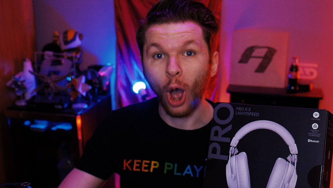 ampfy_'s tweet photo. 🔴L I V E

doing the destiny things &amp; then unboxing the new #PROX2 @LogitechG Headset!

#ProvidedbyLogitechG

Come hangout!

[https://t.co/4W3v7eNLmg] https://t.co/TScKHzKg2E