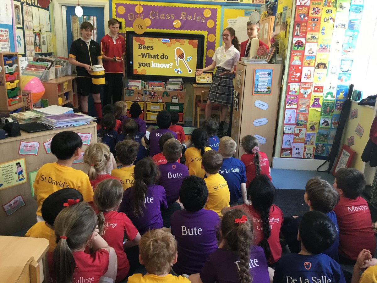 Carrying on with our bee week, we headed down to the #SJCinfants to teach them about bees & sustainability today! 🐝 

Thank you so much for having us, we had an amazing time! @SJCCardiff @f1inschoolsUK #Sustainability #KidsinSTEM #f1inschools