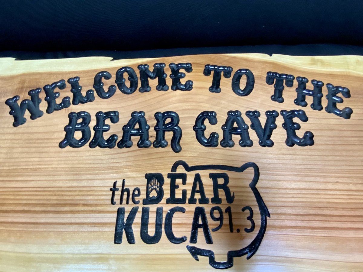 TheBear91_3's tweet image. Thank You to our new friends at Cedar Valley Carvings for this beautiful new Welcome sign to our new Bear Cave! It’s beginning to feel more &amp;amp; more like home already inside the NEW Cave! #UCABears #KUCA #BearClawsUp
