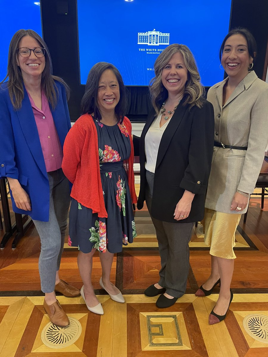 AIS Co-chairs @ASISTAsurvivors @apigbv @EsperanzaUnited @tahirihjustice at the release of the first White House National Plan to End Gender-Based Violence. AIS is ready to work in improving the US response to #immigrantsurvivors! #GBVNationalPlan
#EndGBV