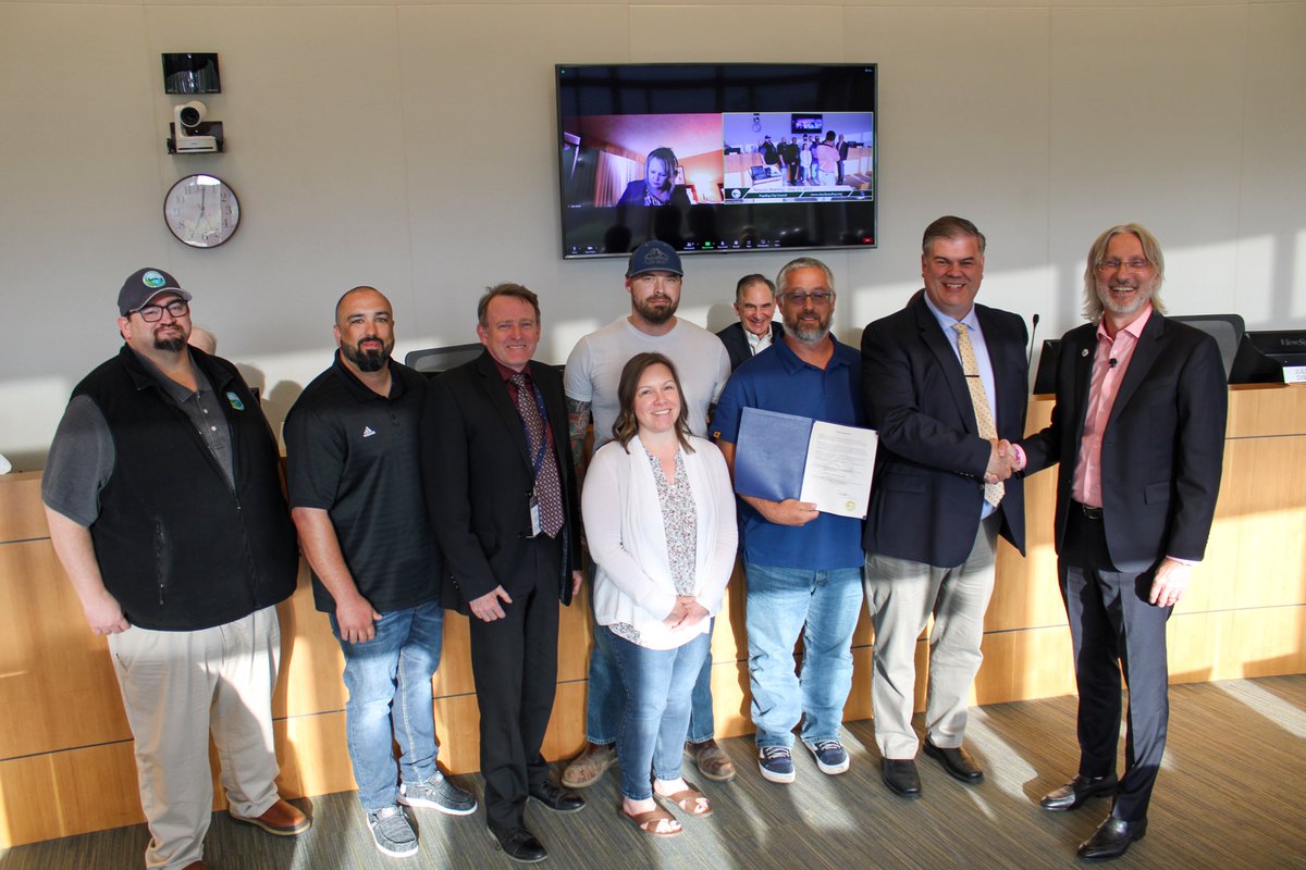 PuyallupGov's tweet photo. It is National Public Works Week! At our City Council meeting on Tuesday, Mayor Johnson read a Proclamation declaring May 21-27 as Public Works Week. To celebrate, our crews visited Puyallup High School, where students got to learn more about careers in Public Works. @PuyallupSD https://t.co/hTiRRyqDHy