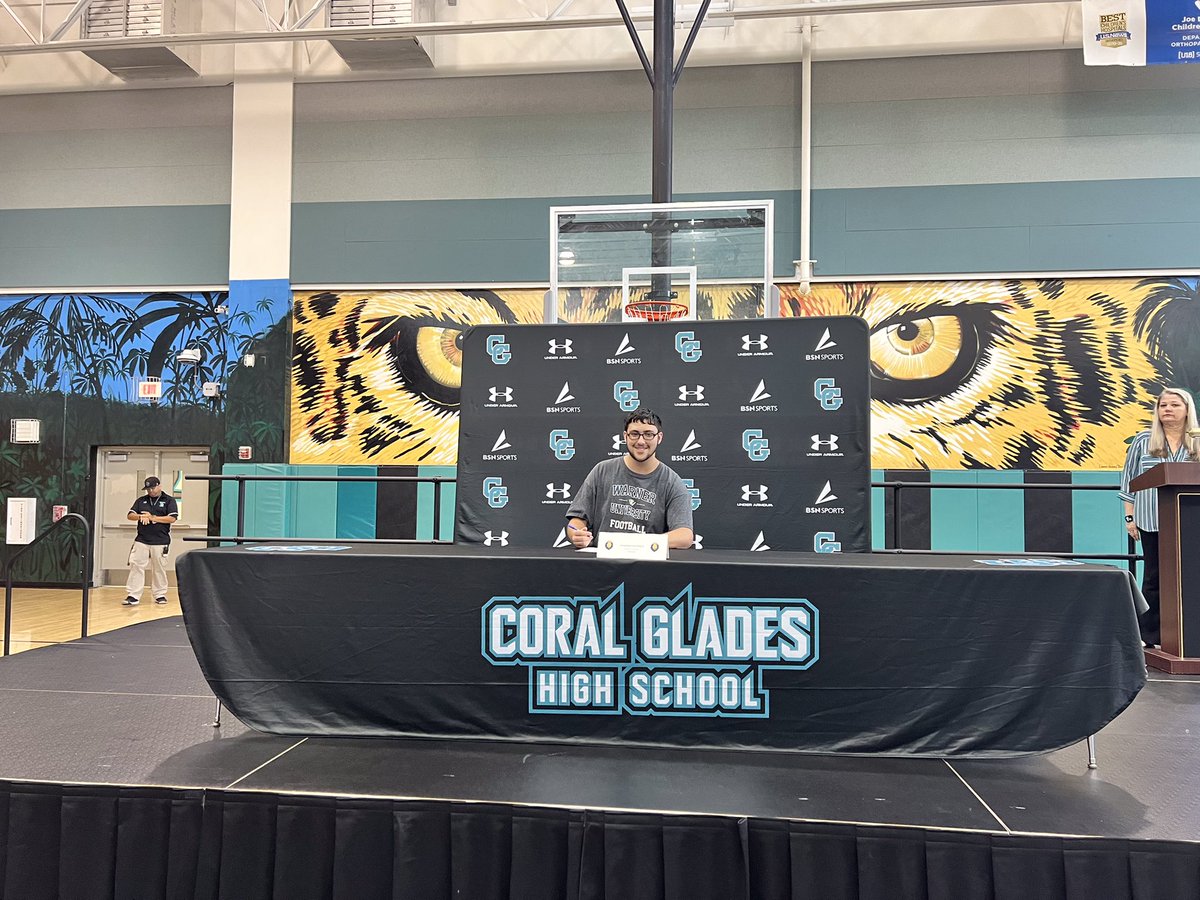 Jonathan Hustey tweet media