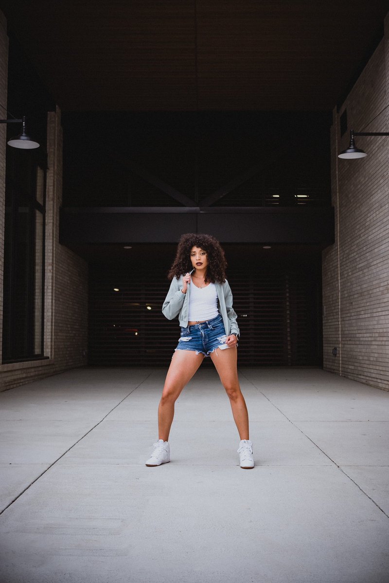 aspenonlife's tweet photo. the game is of balance 
I’m back on my shit 

📸: @20VSNPhoto 

@Target 
@AmazonFashion 
@AmericanEagleJP 
@rumorsboutique | @nike 

#streetphotography #streetwear #americaneagleoutfitters #americaneagle #nike #rva #rvamodel #aspenonlife https://t.co/2aulHQSgBH