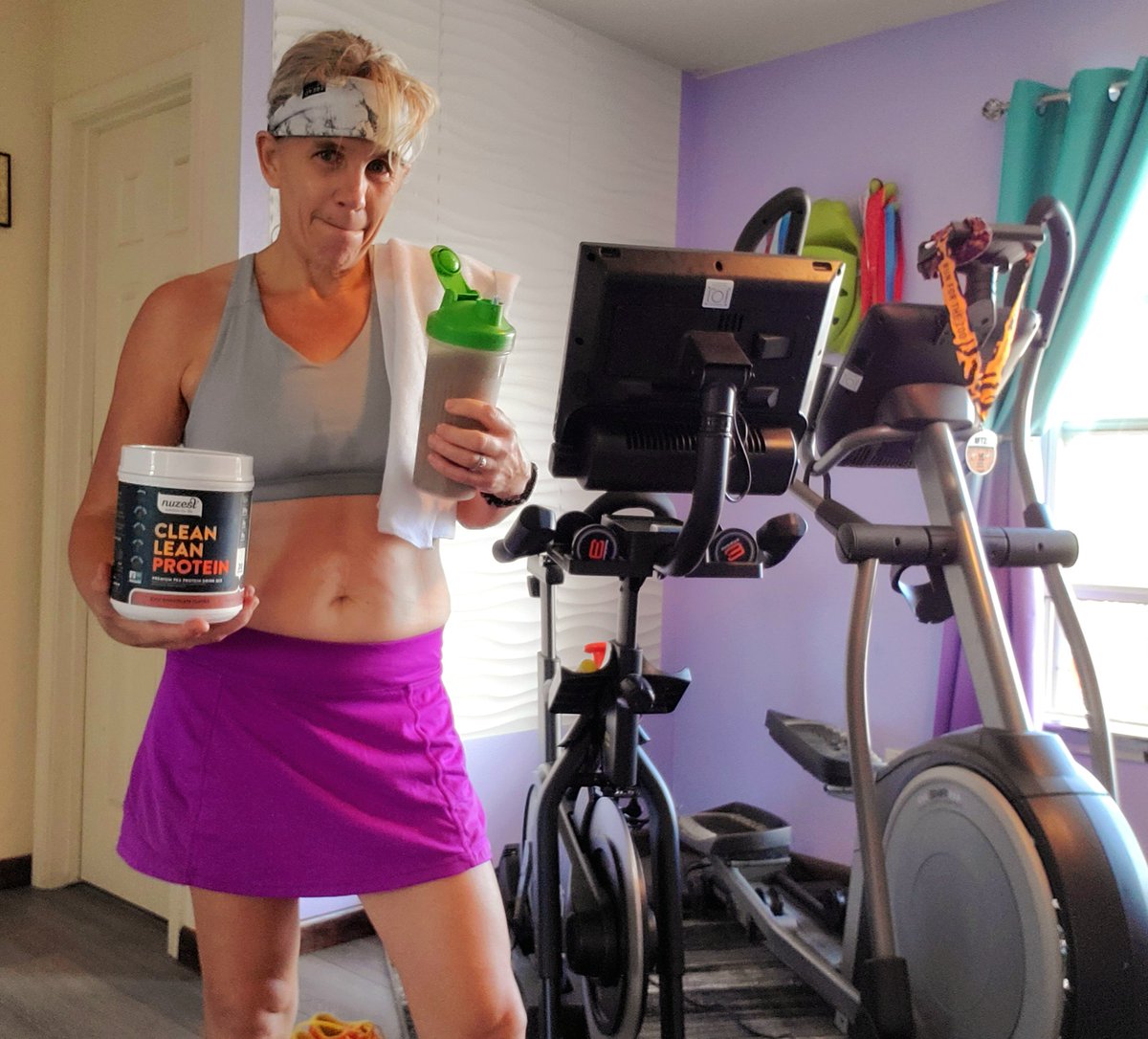 momknowsbest15's tweet photo. Save $28 off the best plant-based protein. But hurry! Get yours now before they sell out! https://t.co/JrZbvuOX0n Use code MOMKNOWSBEST15 to save 15% on other Nuzest products. #fitness #smoothie #nuzest #fitover50 #nuzestdeals #bestplantbasedprotein #nuzestcode #Nuzestclearance https://t.co/yV0TiGL7Hj