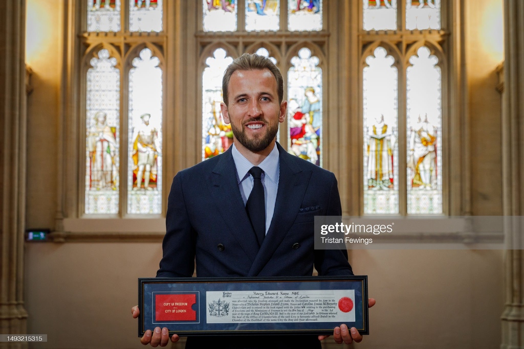 England Captain and #TottenhamHotspur player #HarryKane receives The Freedom Of The City Of London, received the award for his outstanding sporting achievements at The Guildhall in #London, #England. I May 25, 2023 I 📷: Tristan Fewings #GettyNews #GettySport