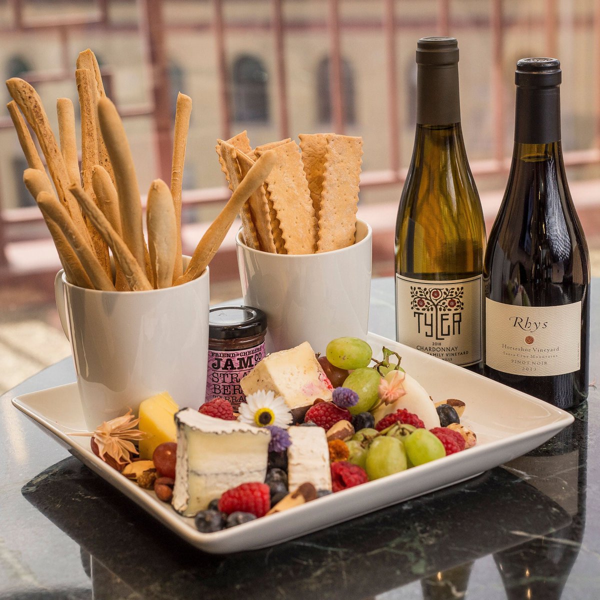 Happy #NationalWineDay 🥂 Today we are celebrating with a small contest / giveaway: the best retweet of this with a wine pun by 4pm PST will receive the Ultimate Wine and Cheese Pairing kit as shown in the photo below 👇🏼

Uncork the possibility of being the lucky winner 🍾🍇✨