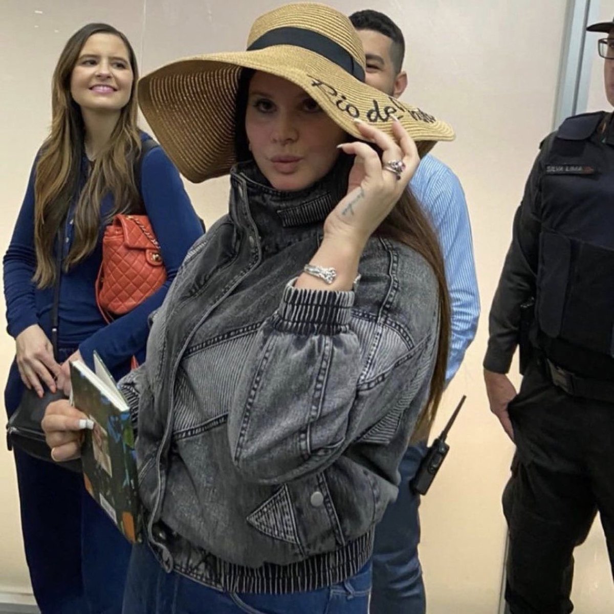 este perfil ama e defenderá Lana Del Rey com todas as forças