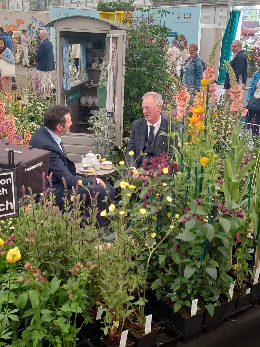 ProctorsNursery's tweet photo. Catch Barry talking to Adam Frost tonight about his @The_RHS Chelsea journey @ 8pm on BBC2 

 #chelsea #chelseaflowershow2023 #rhschelsea #rhschelseaflowershow #staffordshiremoorlands #staffordshiremoorlands #stokeontrent #showgarden #bbcgardenersworld #gardenersworld https://t.co/gXB6GI41Na