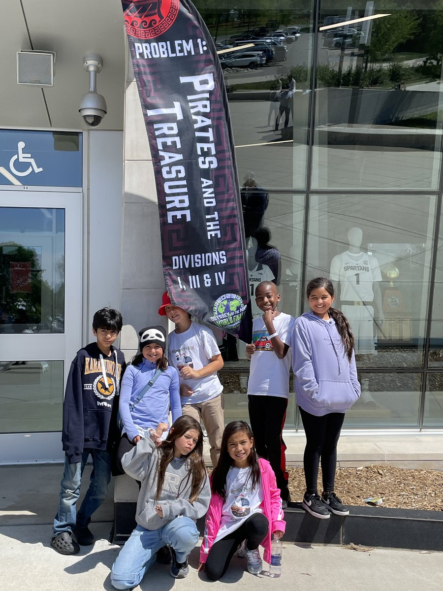 NorthRidgeElem1's tweet photo. Let’s send many good luck wishes to our team as they compete and are ready to go!! #Northridgerocks #WorldCompetition #Odysseyofthemind https://t.co/C2EEMStagE