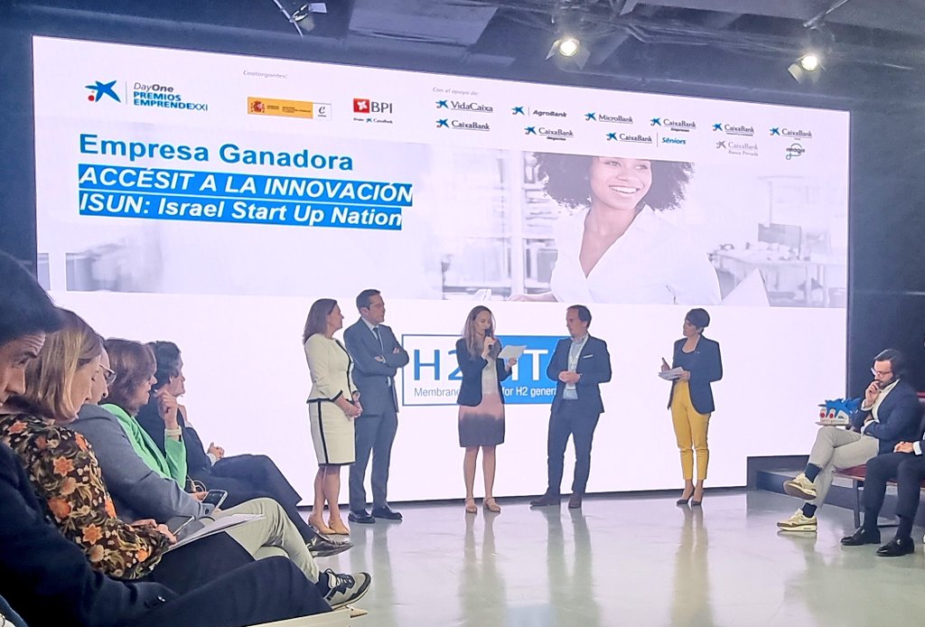 El jurado de @IsraelinSpain ha elegido este año como ganador el startup #H2SITE que su tecnología de hidrógeno es un paso importante hacia una economía de cero emisiones. Enhorabuena! 🏆
#DayOneInnovationSummit