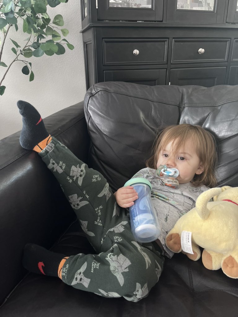 Kayleficent's tweet photo. Spending time with you makes me so happy 💖 I aspire to have this level of comfort https://t.co/2WgIzSN2U1