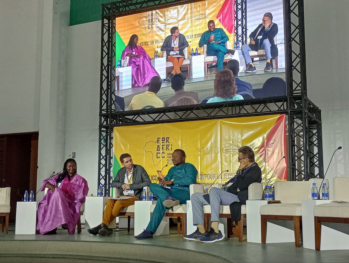 FYNICC's tweet photo. La session en cours est une question d'#inspiration.  3 personnages hors du commun nous racontent leur vie et leur relation avec les arts👏 

🗣️@SobelAzizNgom, Directeur de @CjsSenegal
🗣️David Brolliet, Collectionneur, producteur, mécène 
🗣️Nathalie Vairac, Actrice https://t.co/lSq6JT26JD