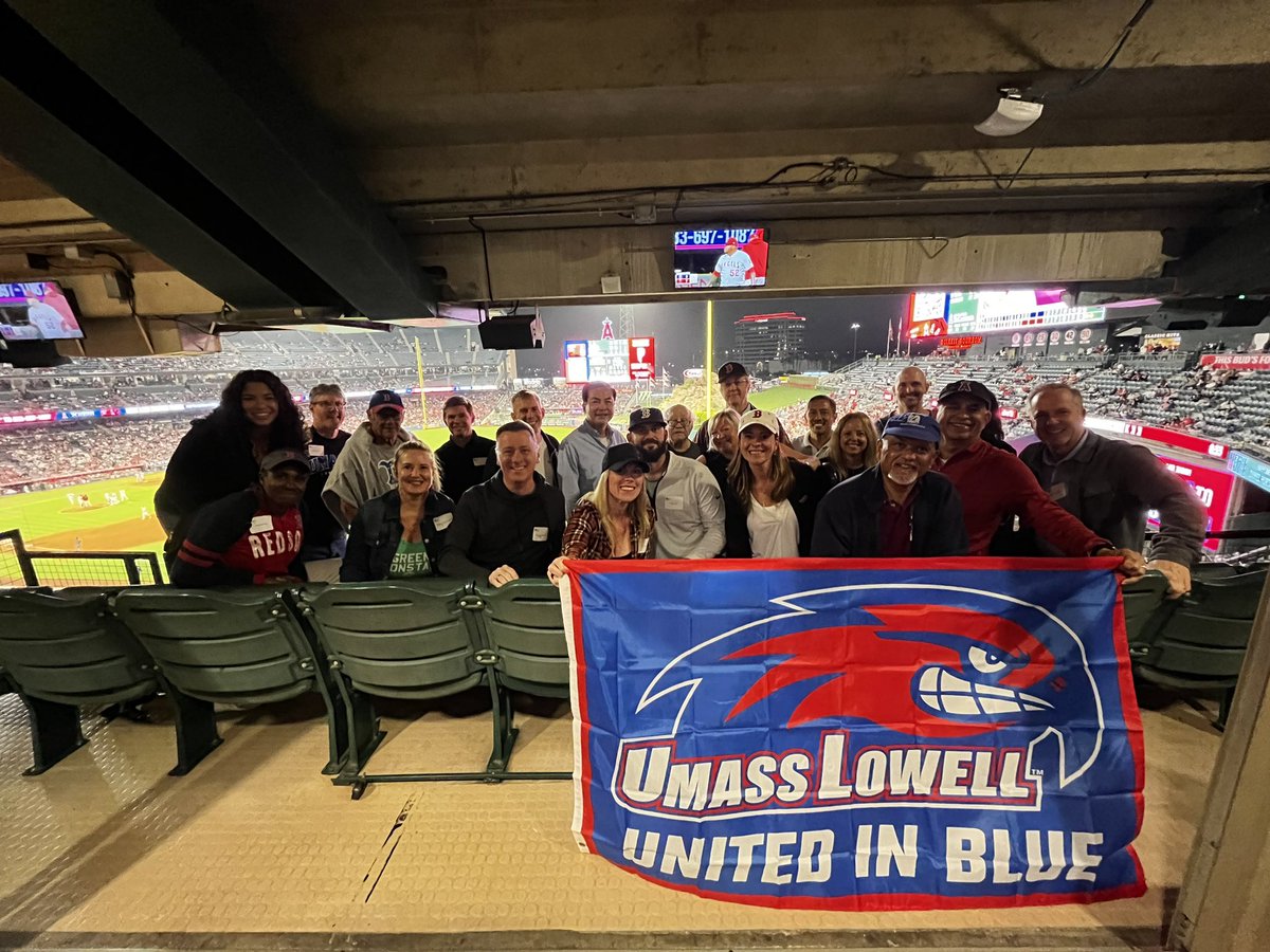 HMakrez's tweet photo. @UMLowellAlumni gather in CA for a @RedSox v @Angels game. It was a win win because everyone loved getting together! https://t.co/gUtfZM1YZM