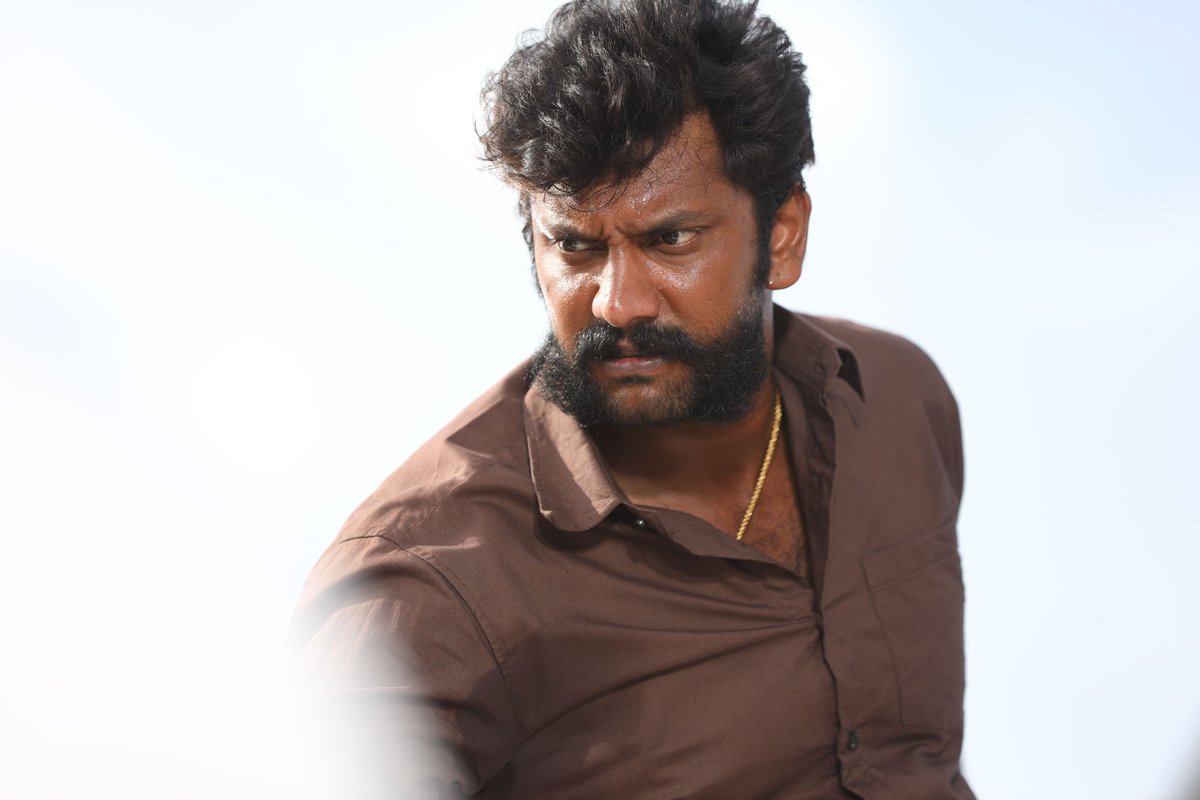 kumarbelly's tweet photo. தியாகராஜனுக்கு ஒரு மலையூர் மம்பட்டியான்... 
விஜயகாந்துக்கு ஒரு கரிமேடு கருவாயன்... 
நெப்போலியனுக்கு ஒரு சீவலப்பேரி பாண்டி ...
அருள்நிதிக்கு ஒரு கழுவேத்தி மூர்க்கன் ...சிறப்பு! 
@arulnithitamil @officialdushara @ActorSanthosh
@sy_gowthamraj @immancomposer @OlympiaMovies https://t.co/c4xvy6xP8c