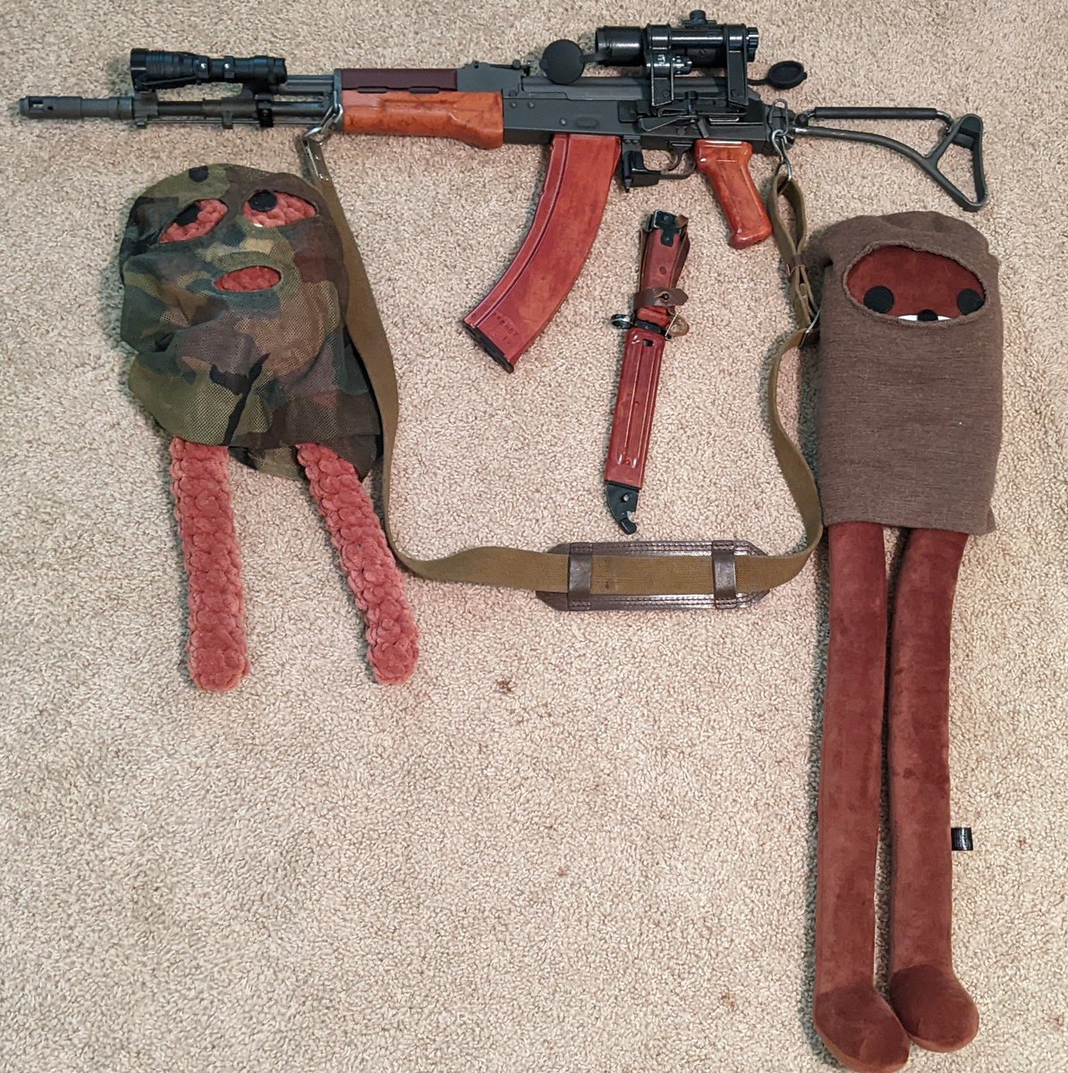 I have seen enough retro AR builds lets see some retro AK builds.
