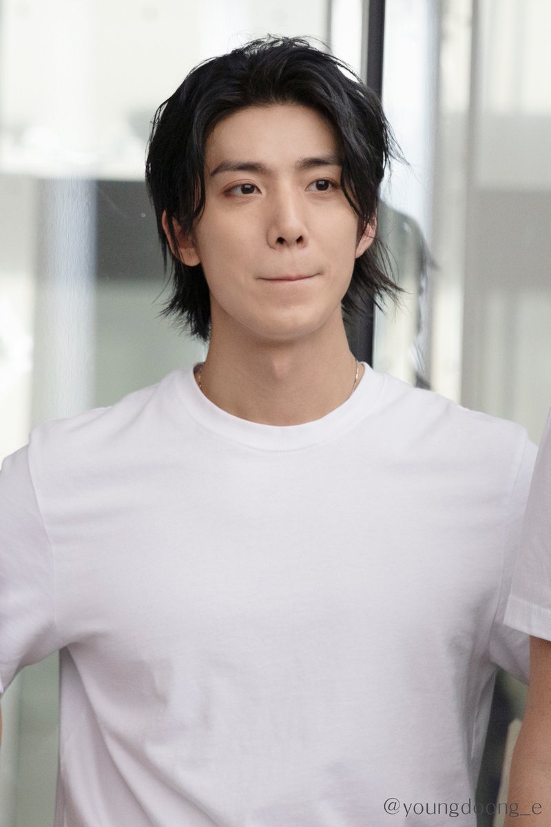 HWIYFILES's tweet photo. look at how naturally beautiful he is https://t.co/uJ0JFw7cZS