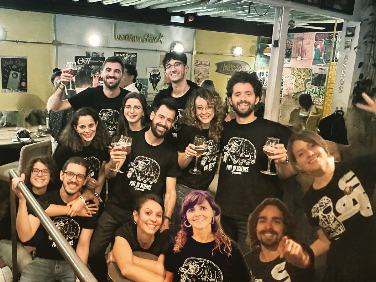 iaa_csic's tweet image. Hemos pasado tres días chulísimos en los bares @tertuliagranada y @LemonrockGr gracias al @pintofscienceES y a todo el equipo que lo ha hecho posible: Carlos, Ana, María, Pablo, Sara, Laura, Jose Antonio, Josema, Tere, Feli, Laly y Lourdes. Muchas gracias!

#PINT23GRA #PINT23ES