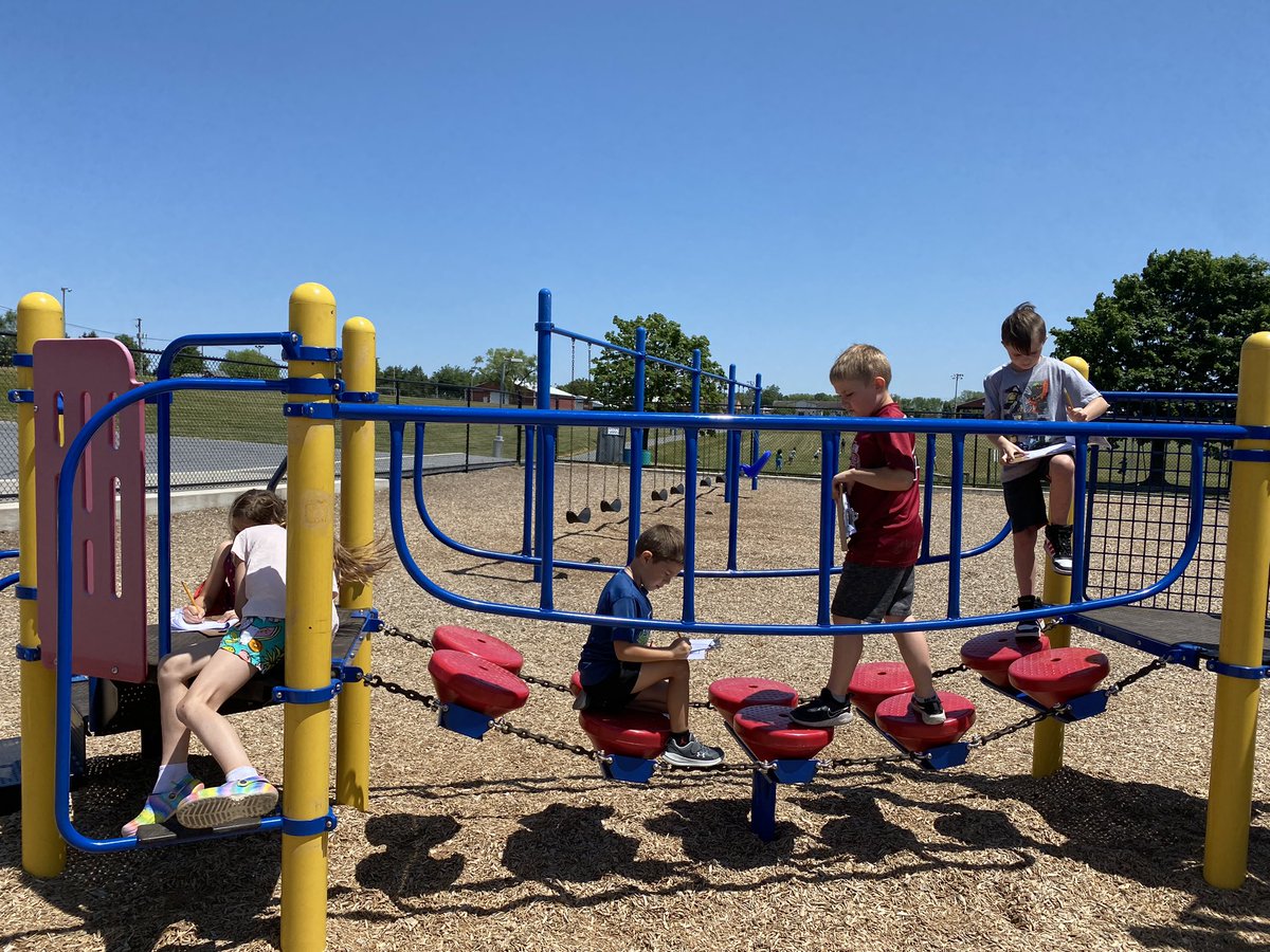 Lauren Evans tweet media