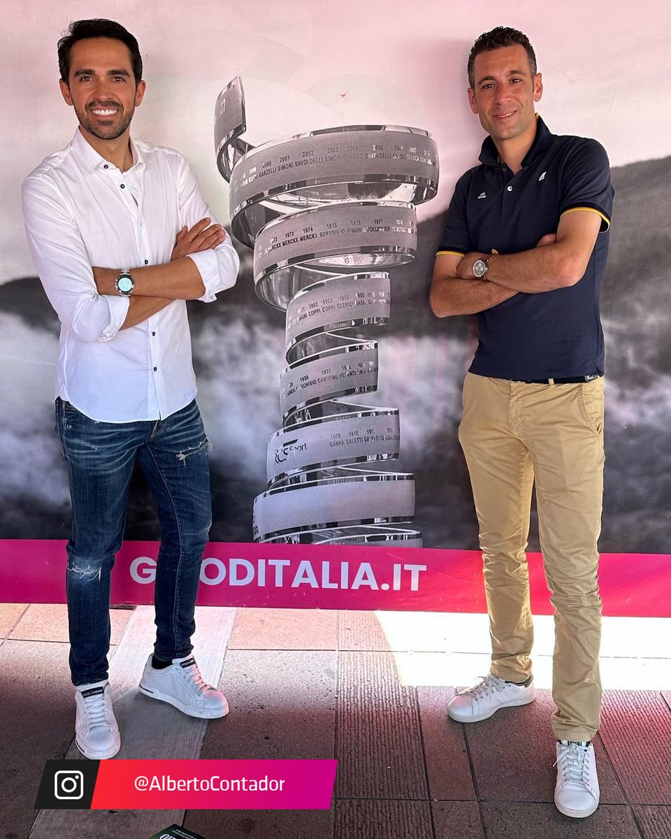ESPNCiclismo's tweet image. ¡Cumbre de leyendas! Alberto #Contador y Vincenzo #Nibali se reunieron en el #GiroDItalia y compartieron recuerdos de grandes batallas. ✨

#ESPNCiclismo