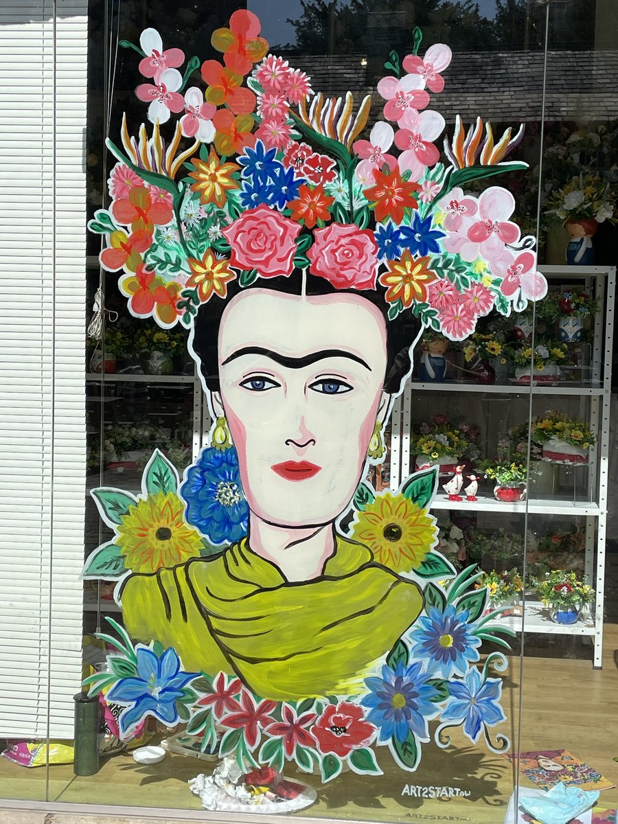 A very colourful window <a href="/flowers_am/">AM Flowers</a> 
Check out their amazing selection of Frida Kahlo inspired gifts and floral arrangements 🌸🌺🌼