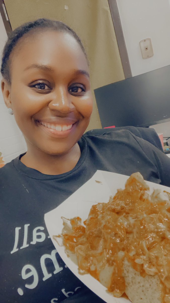 JocelynTeaches's tweet photo. “Frito Pie” treat today at @ASJohnston1 thanks to our awesome campus ambassadors @zennialteacher @lopez4teaching ..s/o to @LoganWinter2018 team for the beautiful decor! ❤️ https://t.co/ad7CQNW2t8