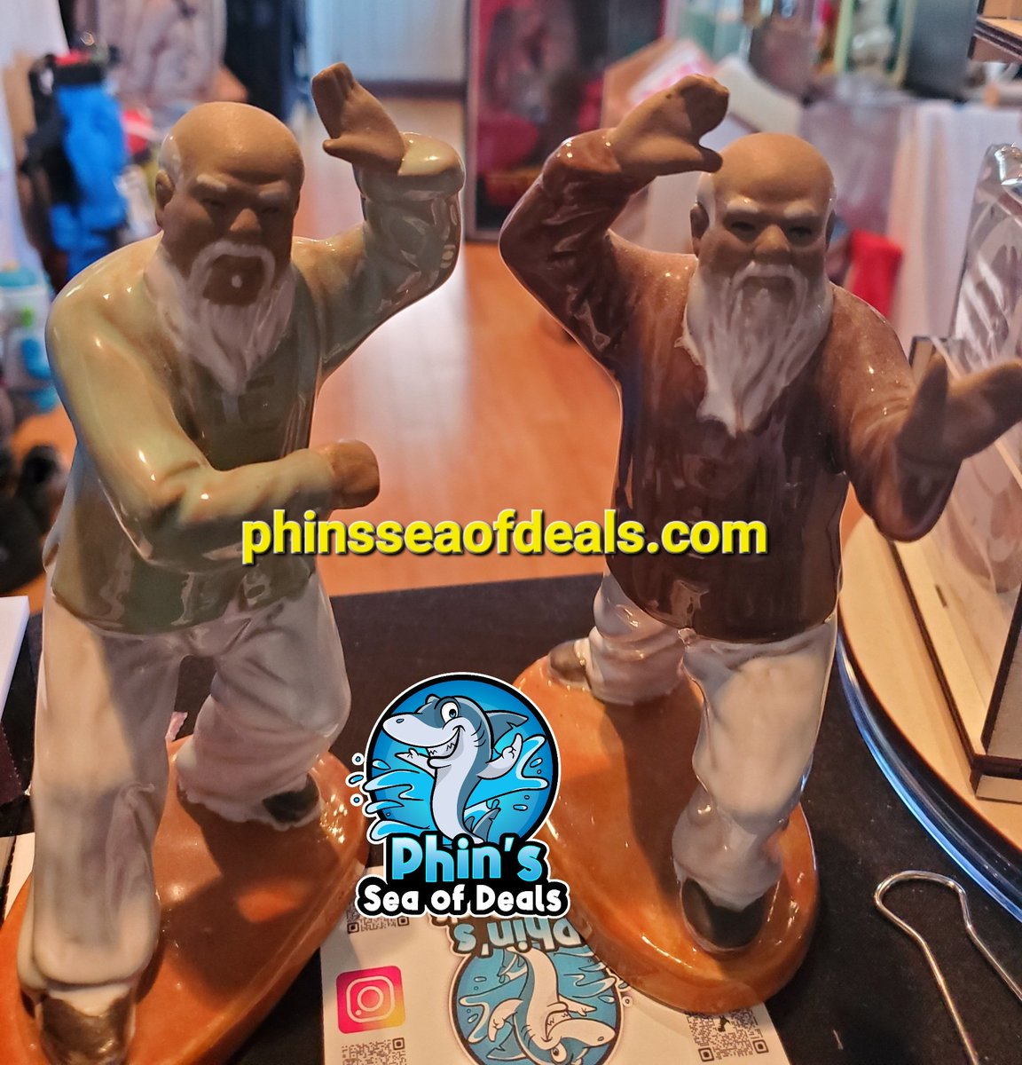 6 Chinese oriental  porcelain  figures doing Tai Chi

Phinsseaofdeals.com 

#Phinsseaofdeals #taichi #chinesetaichi #kungfu #oriental #orientalfigurines #kungfumaster #porcelain #porcelainfigurine #washingtoncountypa #washingtonpa #mcmurraypa #thriftstore #resellercommunity