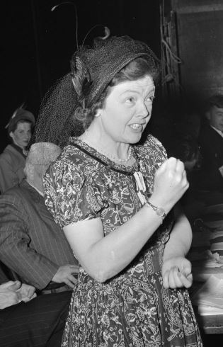 Megan Lloyd George was elected the #Liberal Member of Parliament for #Anglesey, the first woman elected to represent #Wales in Parliament, #onthisday 1929 biography.wales/article/s2-LLO… #WelshHistory <a href="/WelshLibDems/">Welsh Liberal Democrats</a>  <a href="/WelshPolArch/">Welsh Political Archive</a>