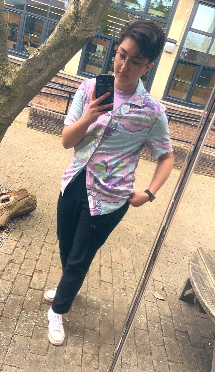 kill_costume's tweet photo. My students decided to shower me with compliments today it was really cute🌸 https://t.co/Q0q44EeSkg