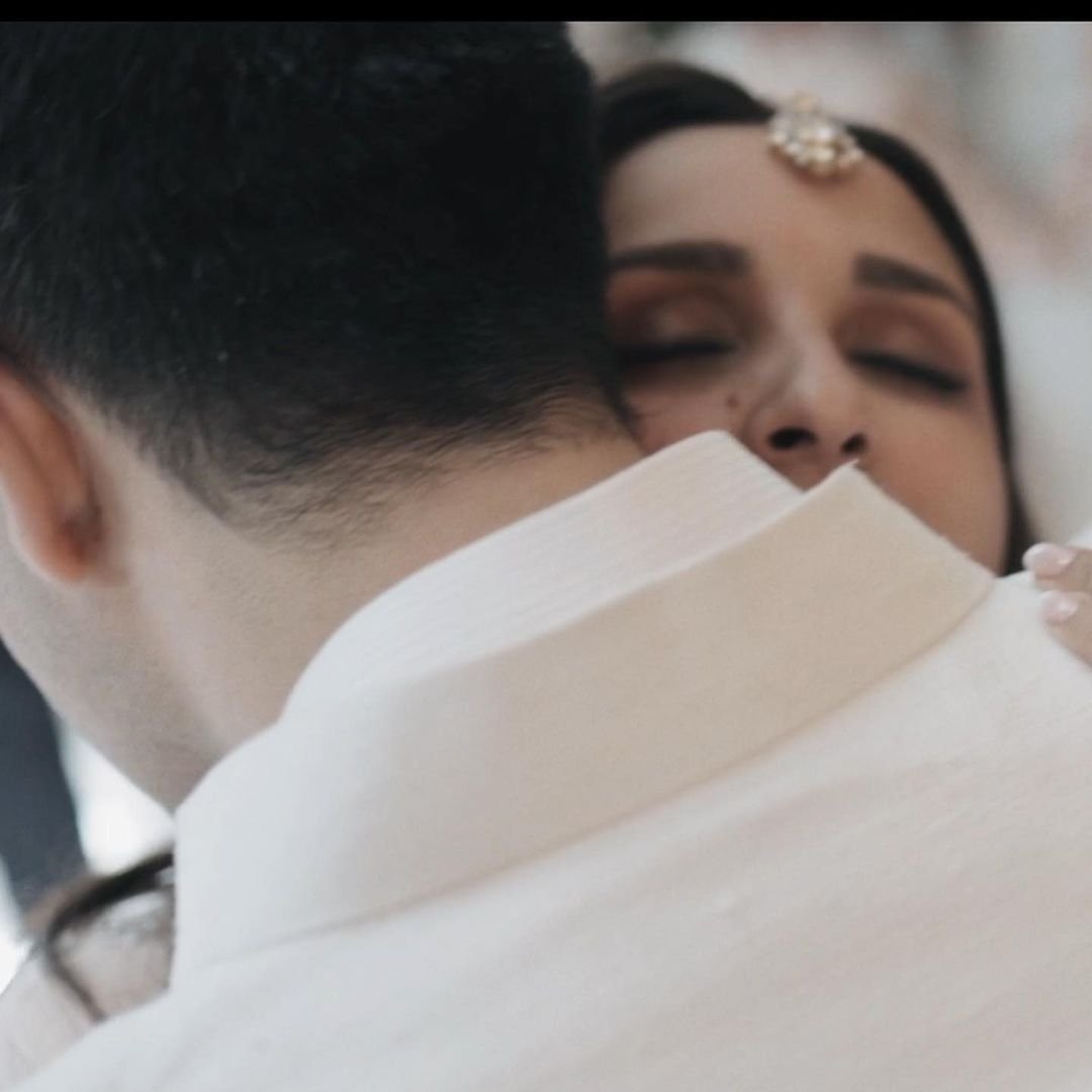 #TooCuteToHandle: Here's a look at some #adorable unseen moments from #RagNeeti's engagement 🥹🥰

@ParineetiChopra @raghav_chadha @priyankachopra

#ICYMI #Parineeti #ParineetiRaghav #RaghavChadha #ParineetiChopra #PriyankaChopra #RagNeetiEngagement