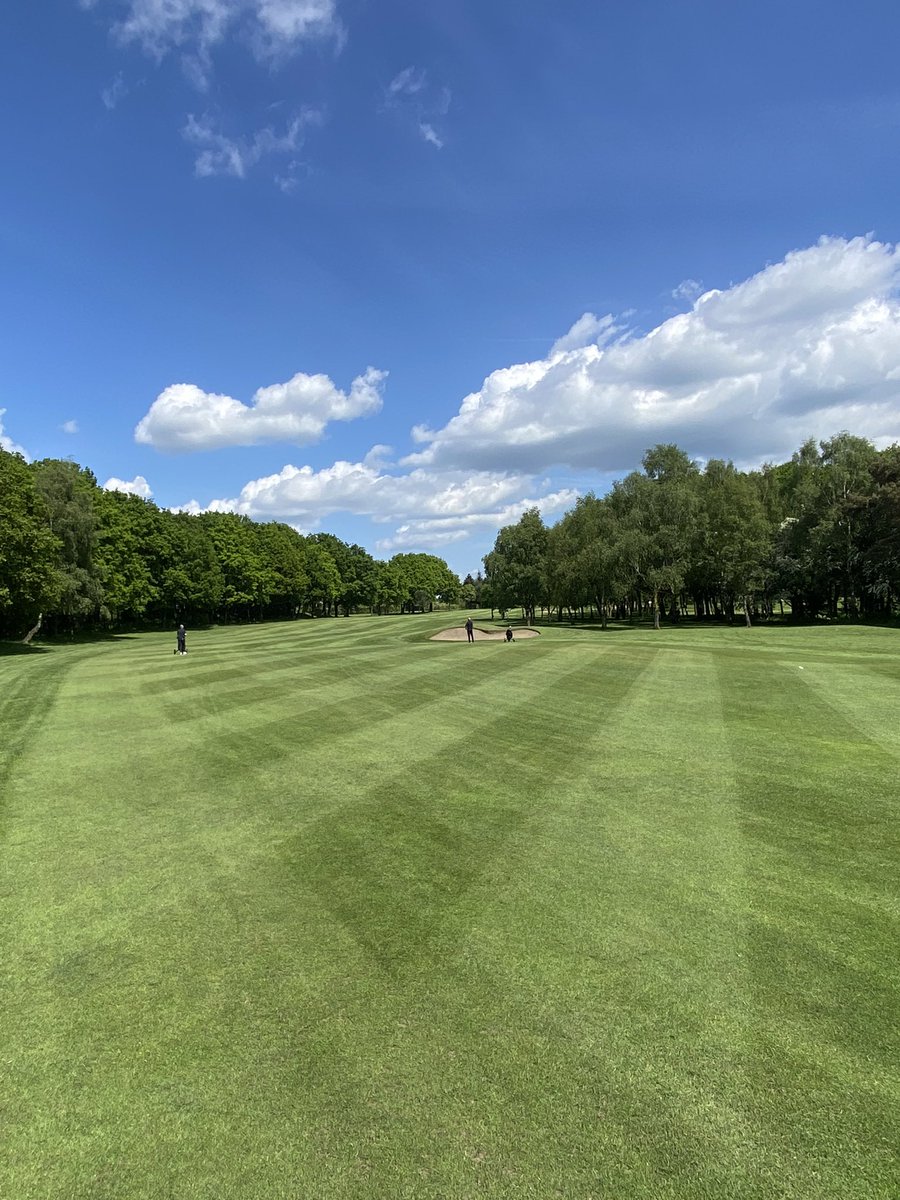 Busy week with almost 700 golfers on the course over the last 3 days. The team have worked really hard and we’re not in bad shape going into another bank holiday weekend.