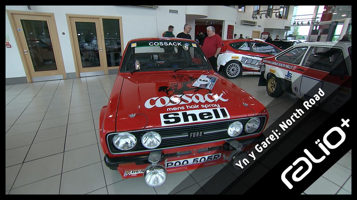 Ydych chi erioed wedi gweld cymaint o Toyota GR Yaris' mewn un lle?! 😲 Howard meets father and son, Eian and Jason Pritchard to admire their car collection and joins the GR road trip! 🚗 🚗 Yn y Garej: @ToyotaNRG 📆 Heno | Tonight 🕗 8.00pm 👉 Facebook & YouTube Ralio