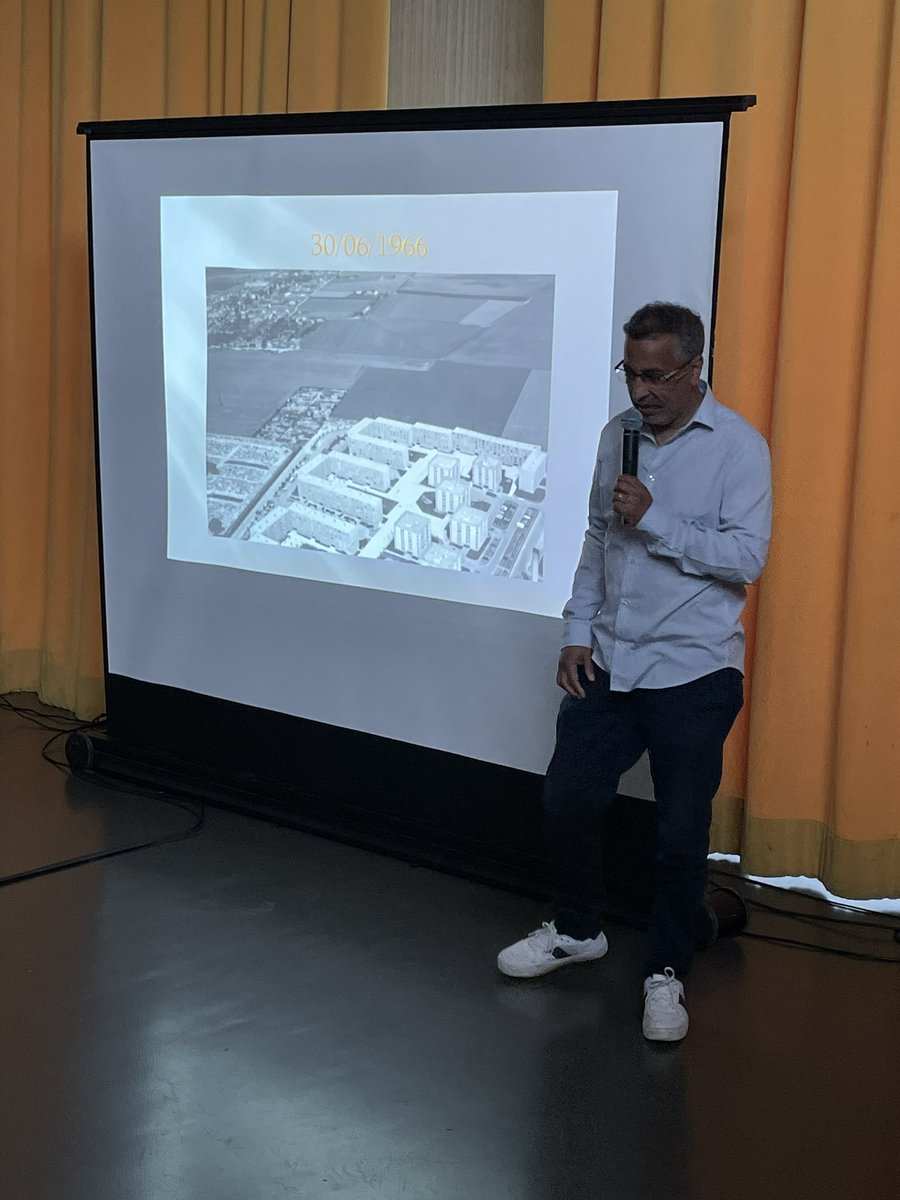 Strozy_A's tweet photo. Orgeval a 60 ans et continue de les fêter ! Ce soir c’est l’heure du grand quizz sur l’histoire du quartier ! Un grand merci et un grand bravo à Khalid Ramali qui a conçu et anime ce quiz (et qui fait beaucoup pour ce quartier)
#viedequartiers #contratdeville #QPV https://t.co/h48qB8K6u6