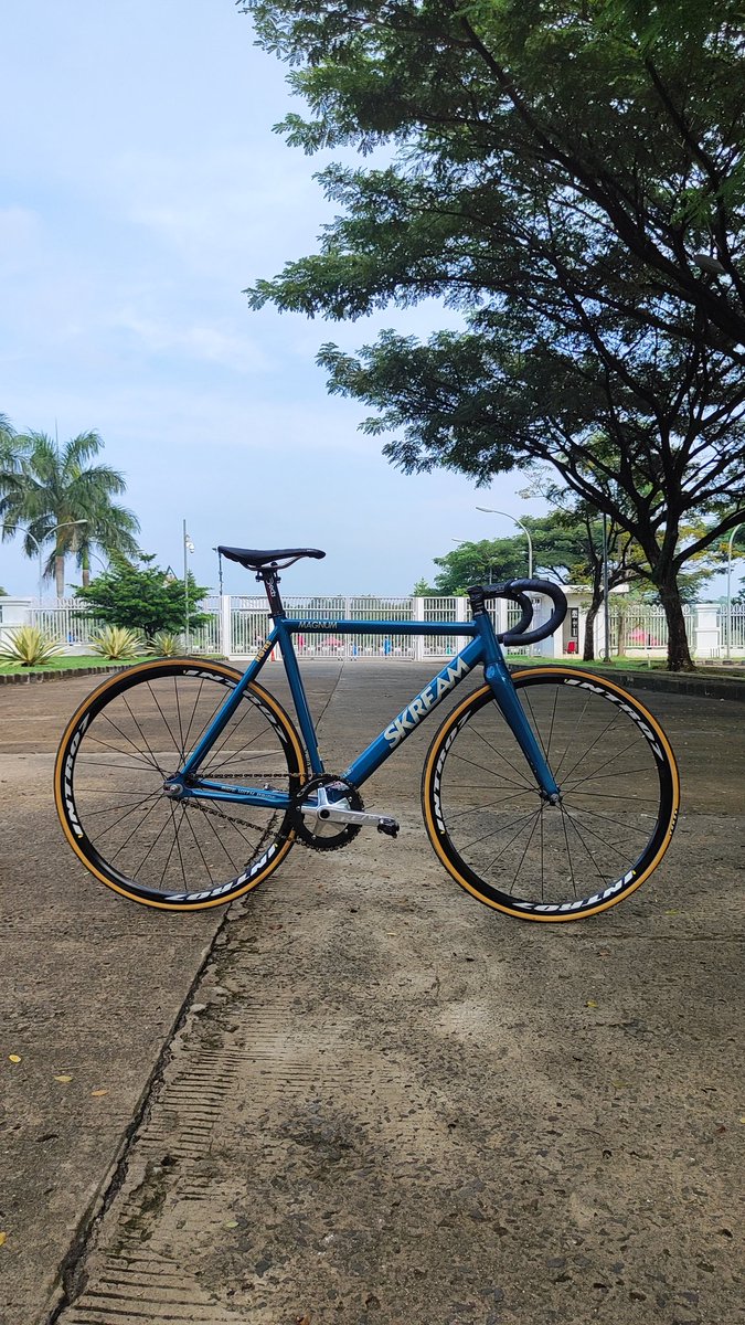 ItsTri's tweet photo. #fnfjb frameset Skream magnum turquoise size S cari barteran size XS lokasi depok https://t.co/lKMbwtDz9C